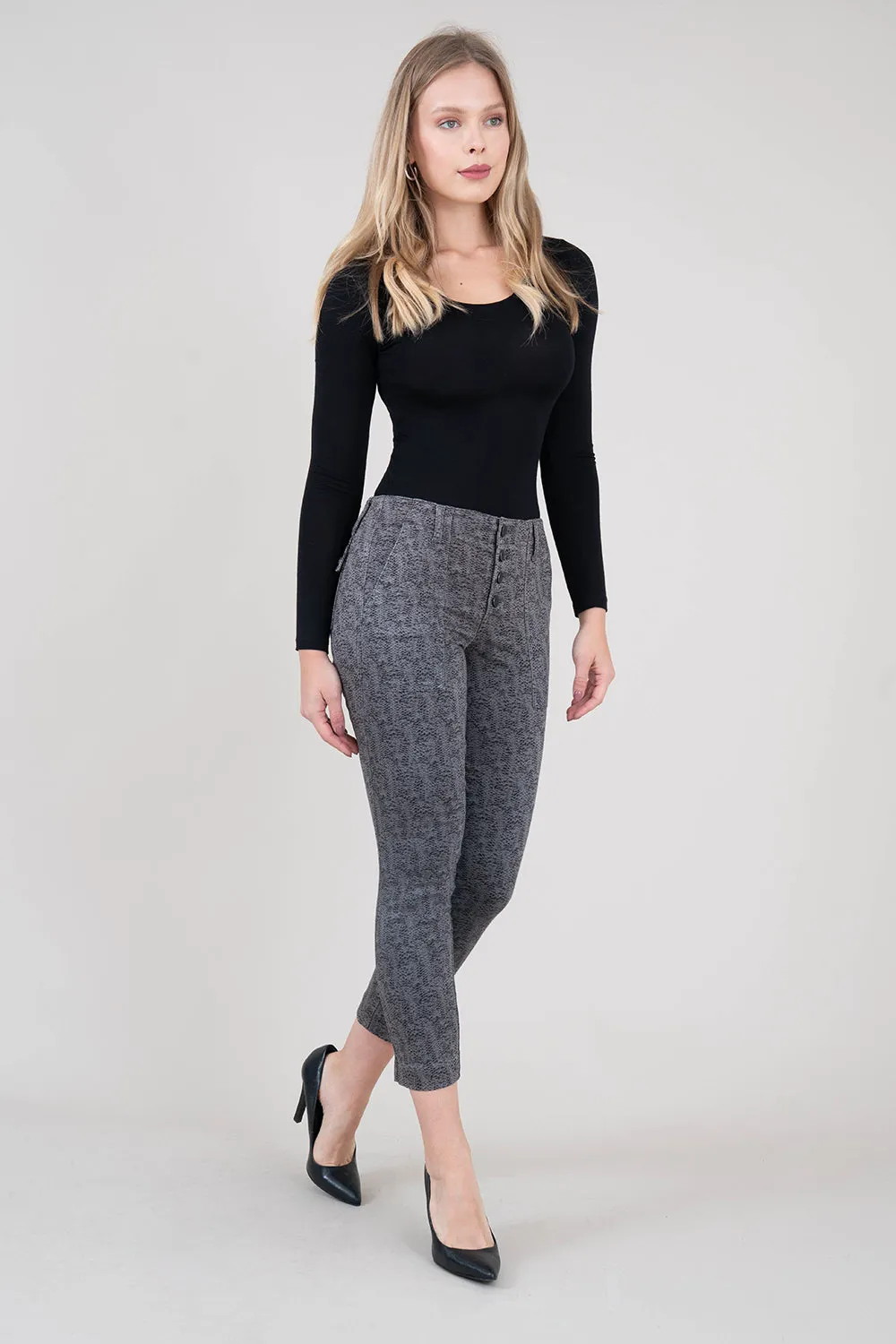 Aiden Exposed Button Pant