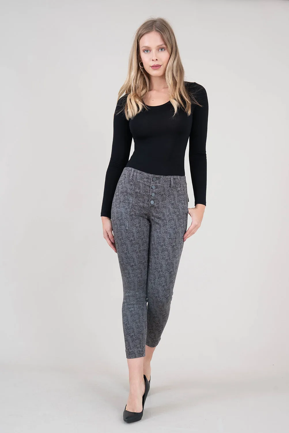 Aiden Exposed Button Pant