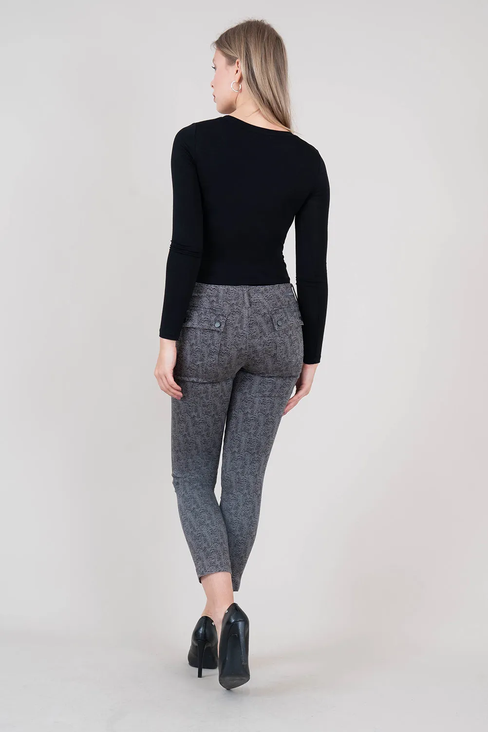 Aiden Exposed Button Pant