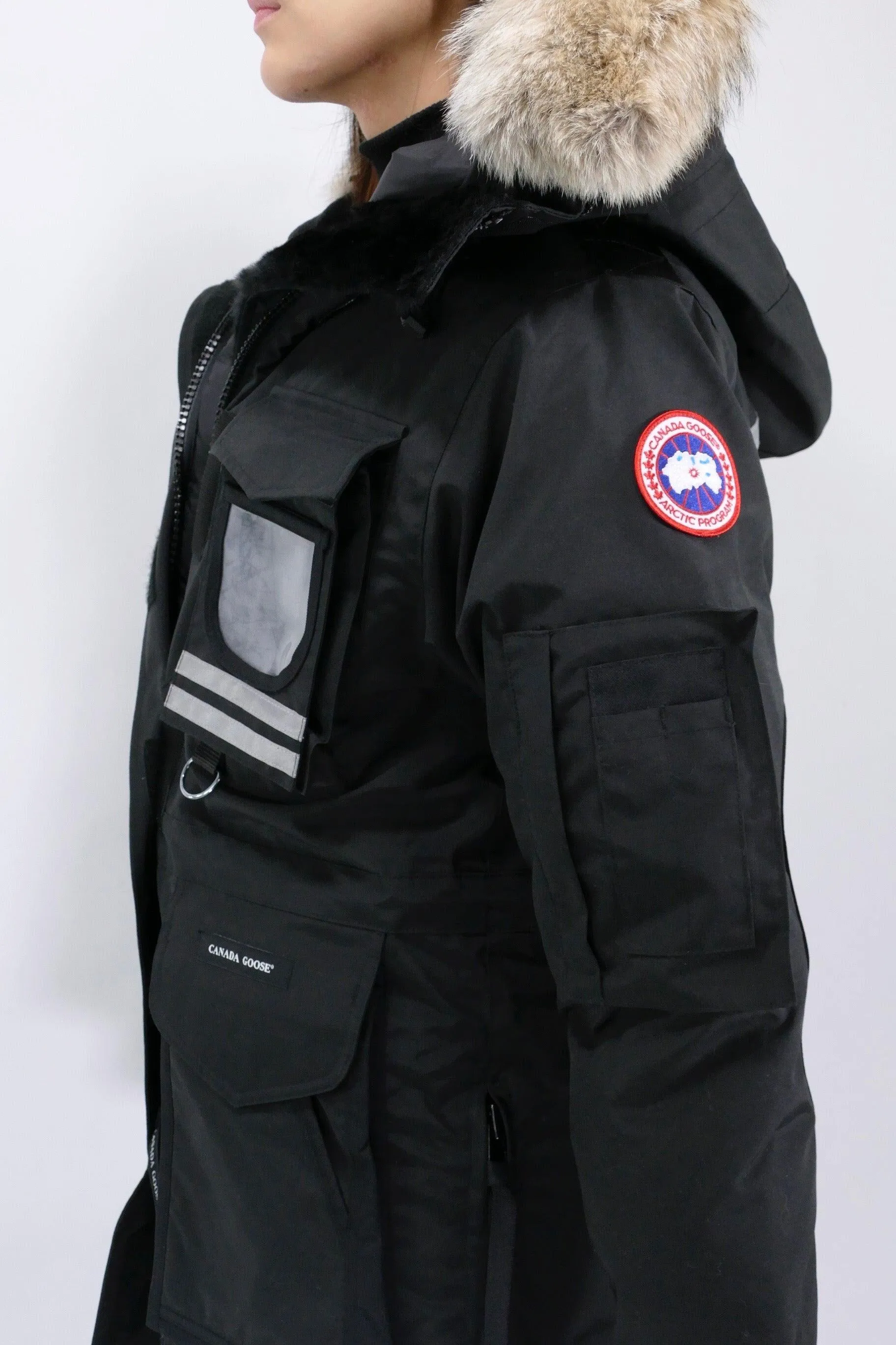 Canada Goose Womens Down *Parka Snow Mantra  - Black