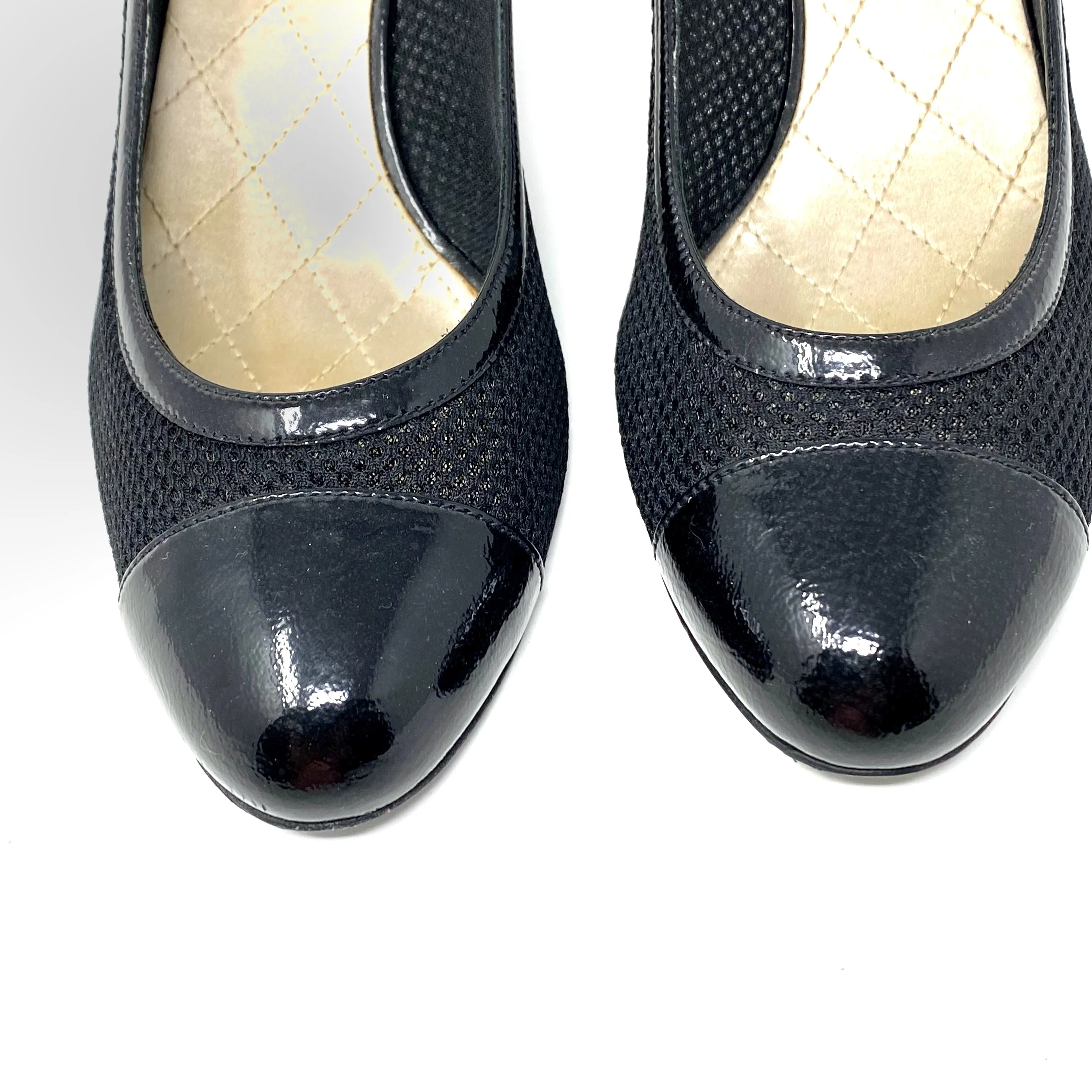 CHANEL Black Patent Leather Mesh Round Toe CC Pump Size 42