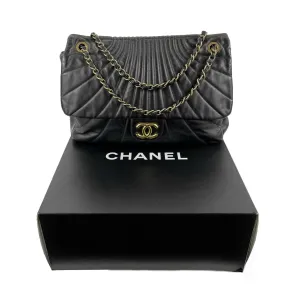 CHANEL Wave Quilted Black Calfskin Leather Maxi Flap Gold-tone Shoulder Bag