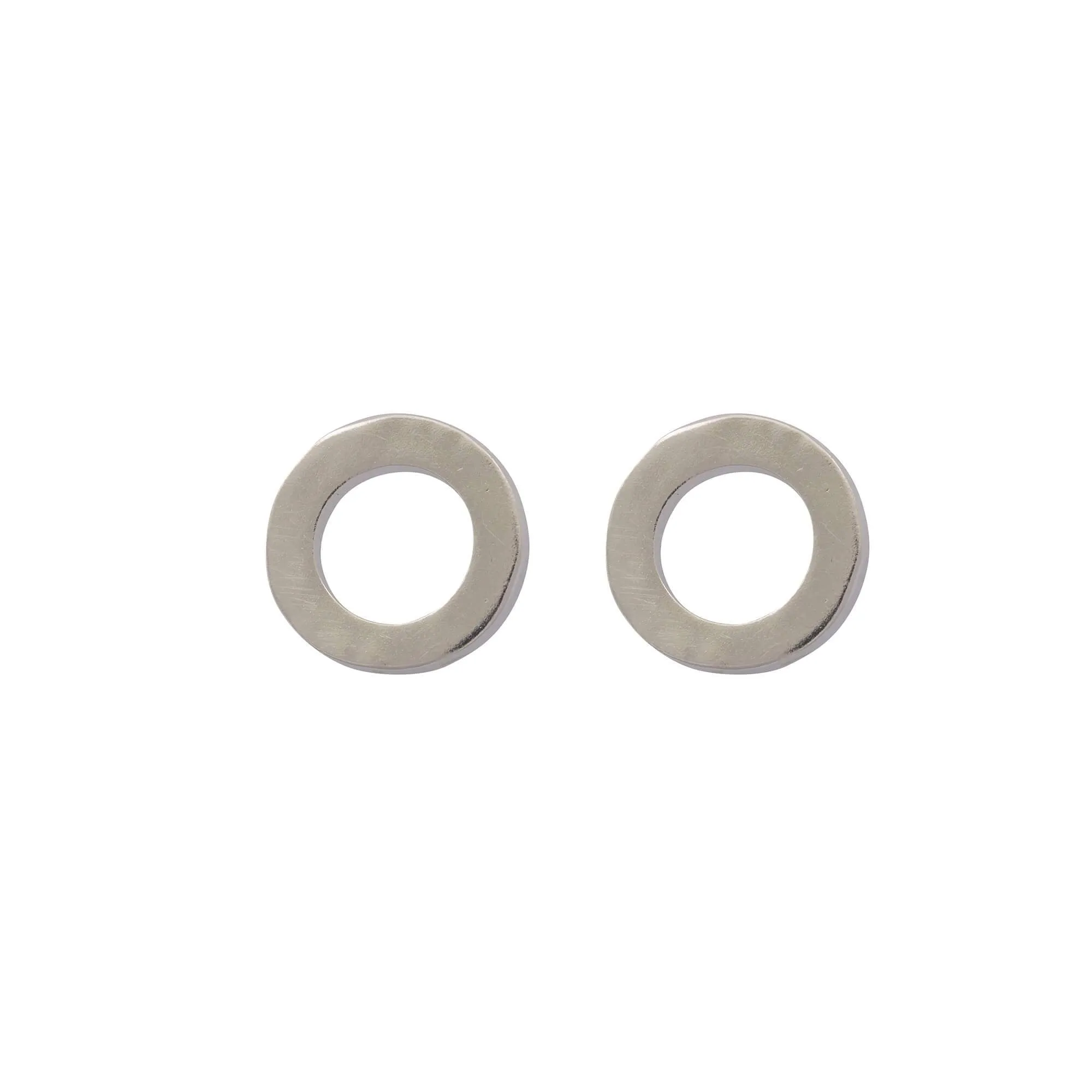 E 636 - Small Circle Studs