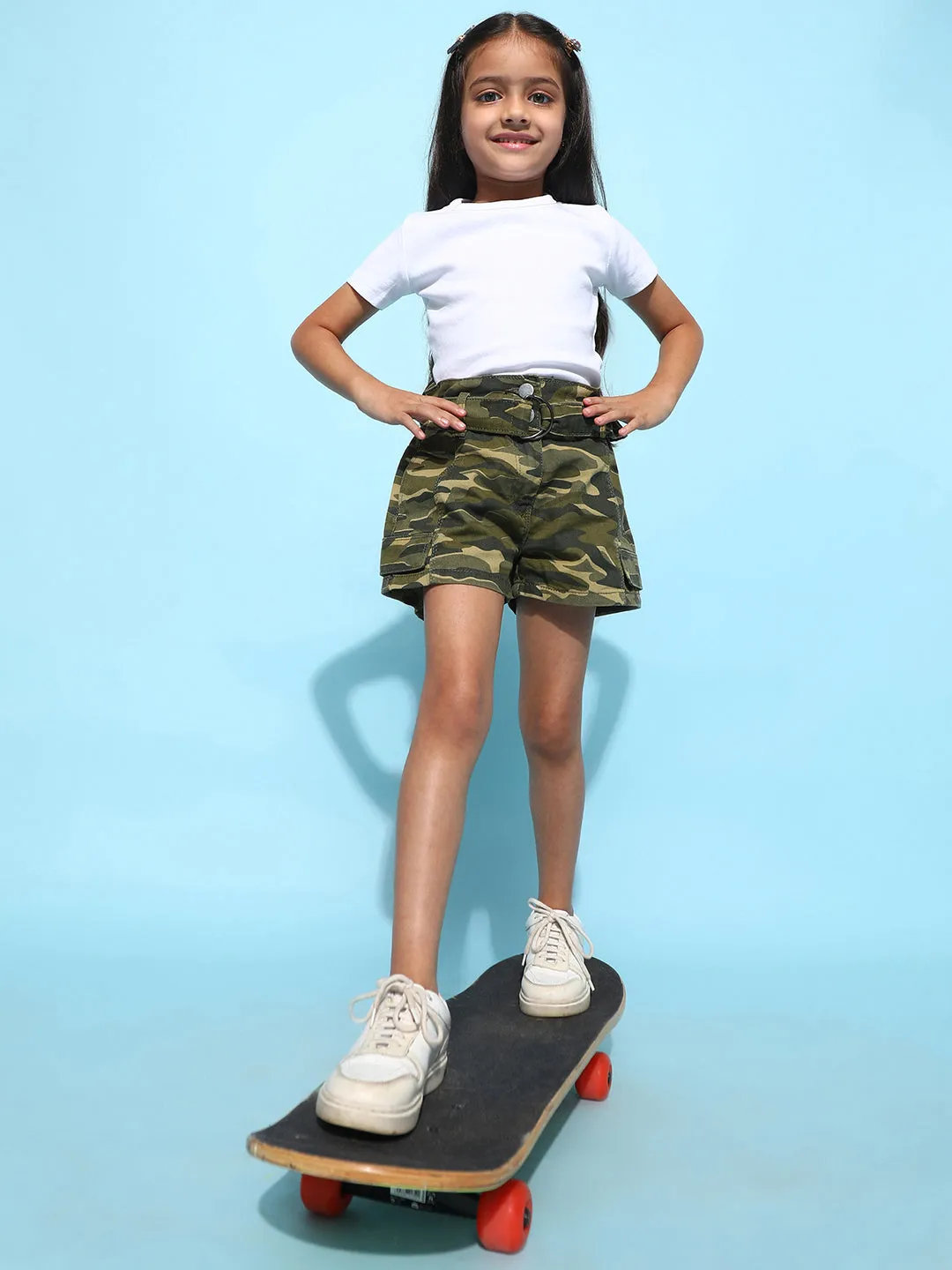 Girls Olive Cotton Regular Fit solid Shorts