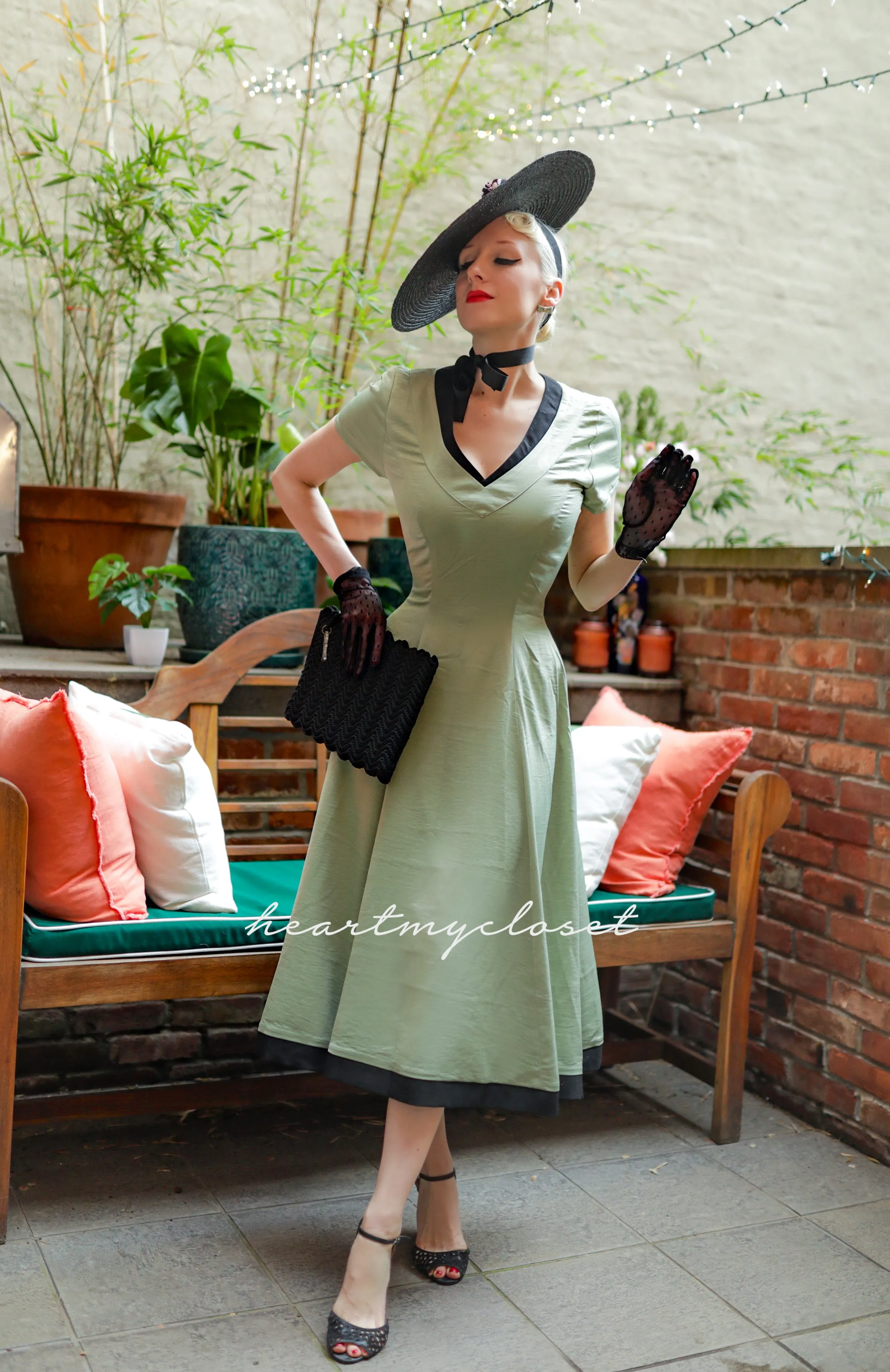 Lauren dress (in crepe satin) - vintage tv inspired