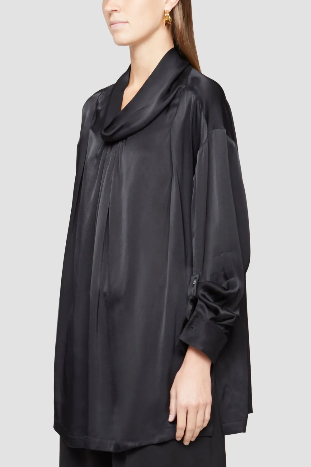 Ls Satin Oversized Drape Colla