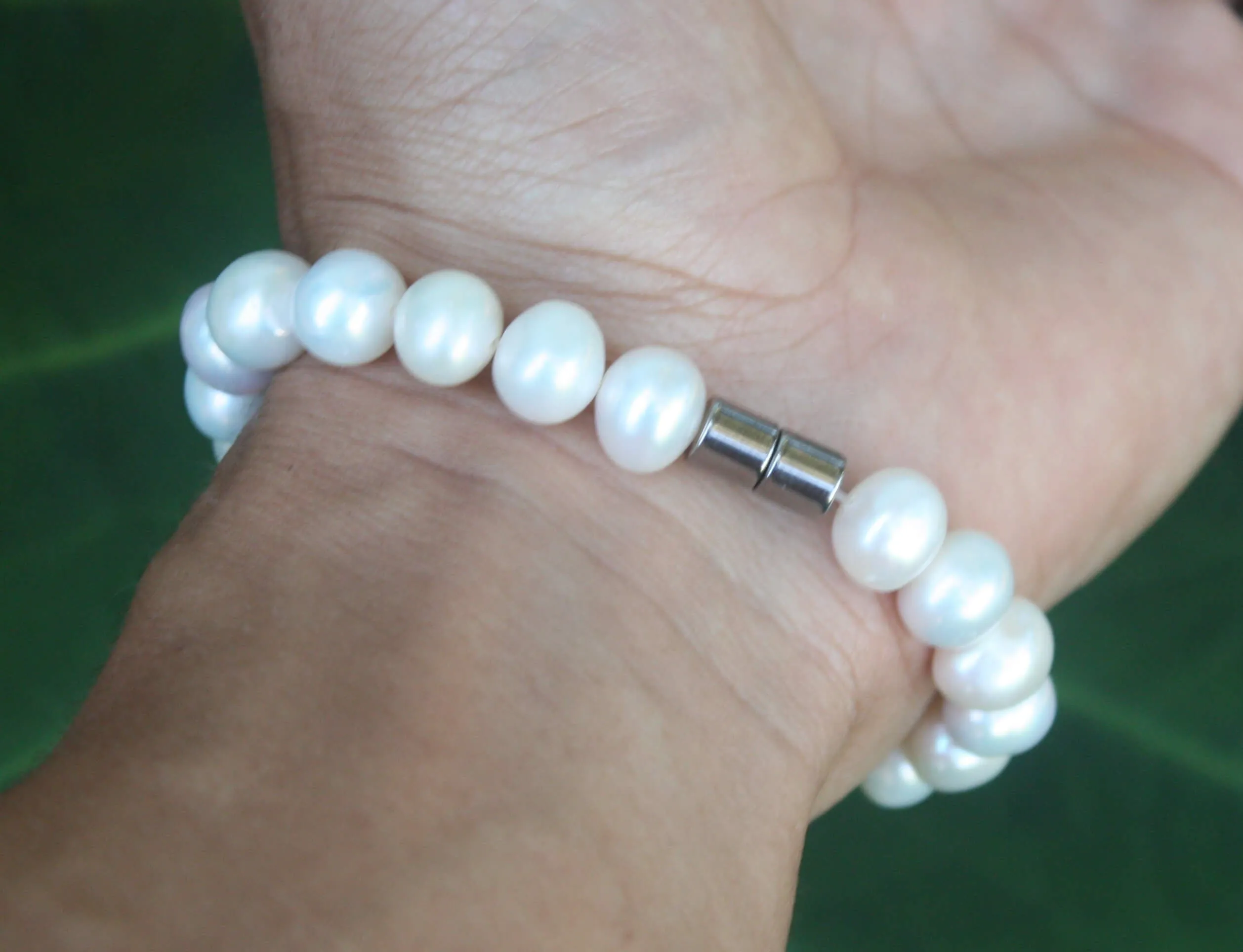 Natural Fresh Water Pearl Bracelet, Pearl Bead Bracelet, 10mm Genuine Pearl Bracelet for Men/Women with Magnet Clasp