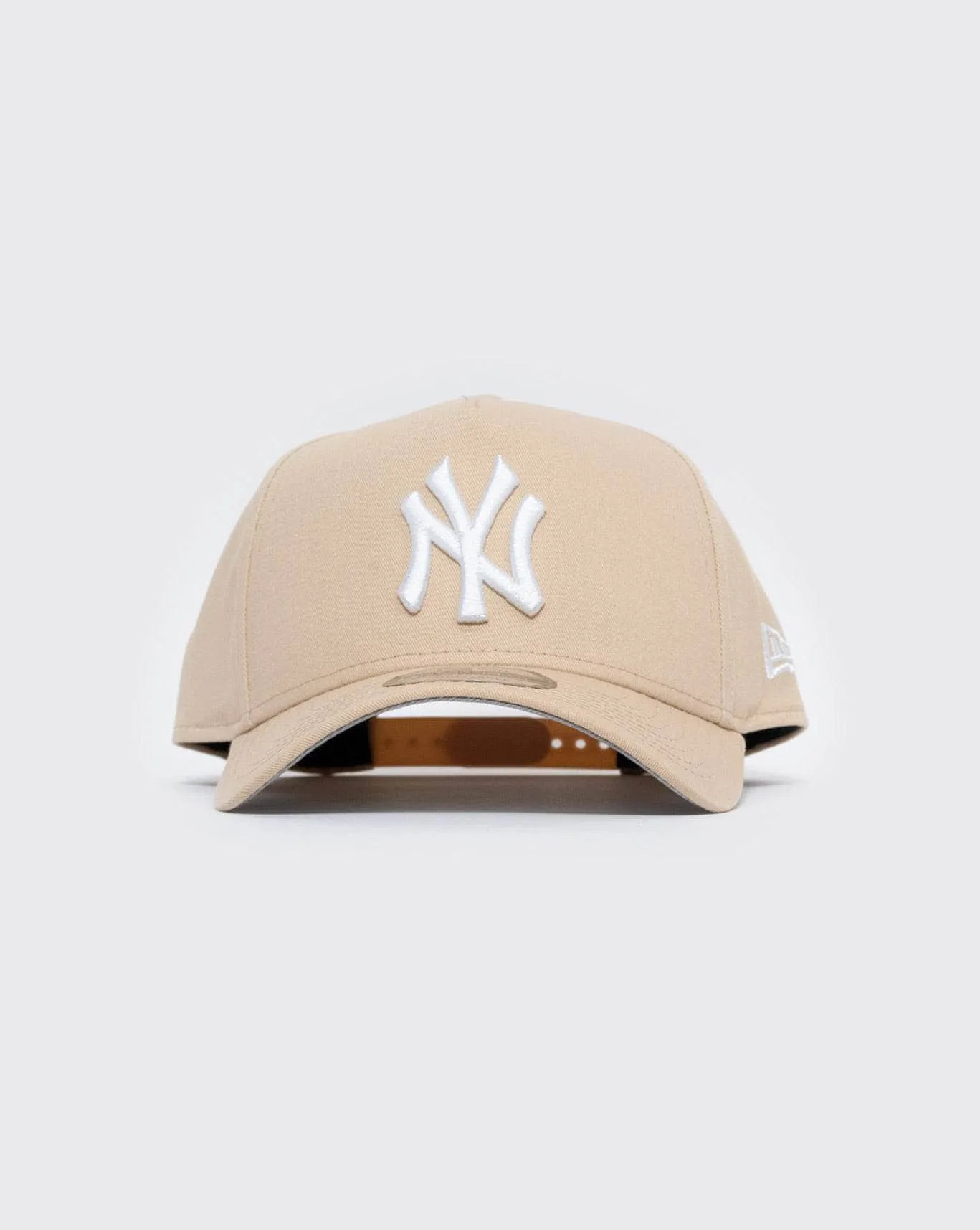 New era 940 aframe New York Yankees Oat Milk