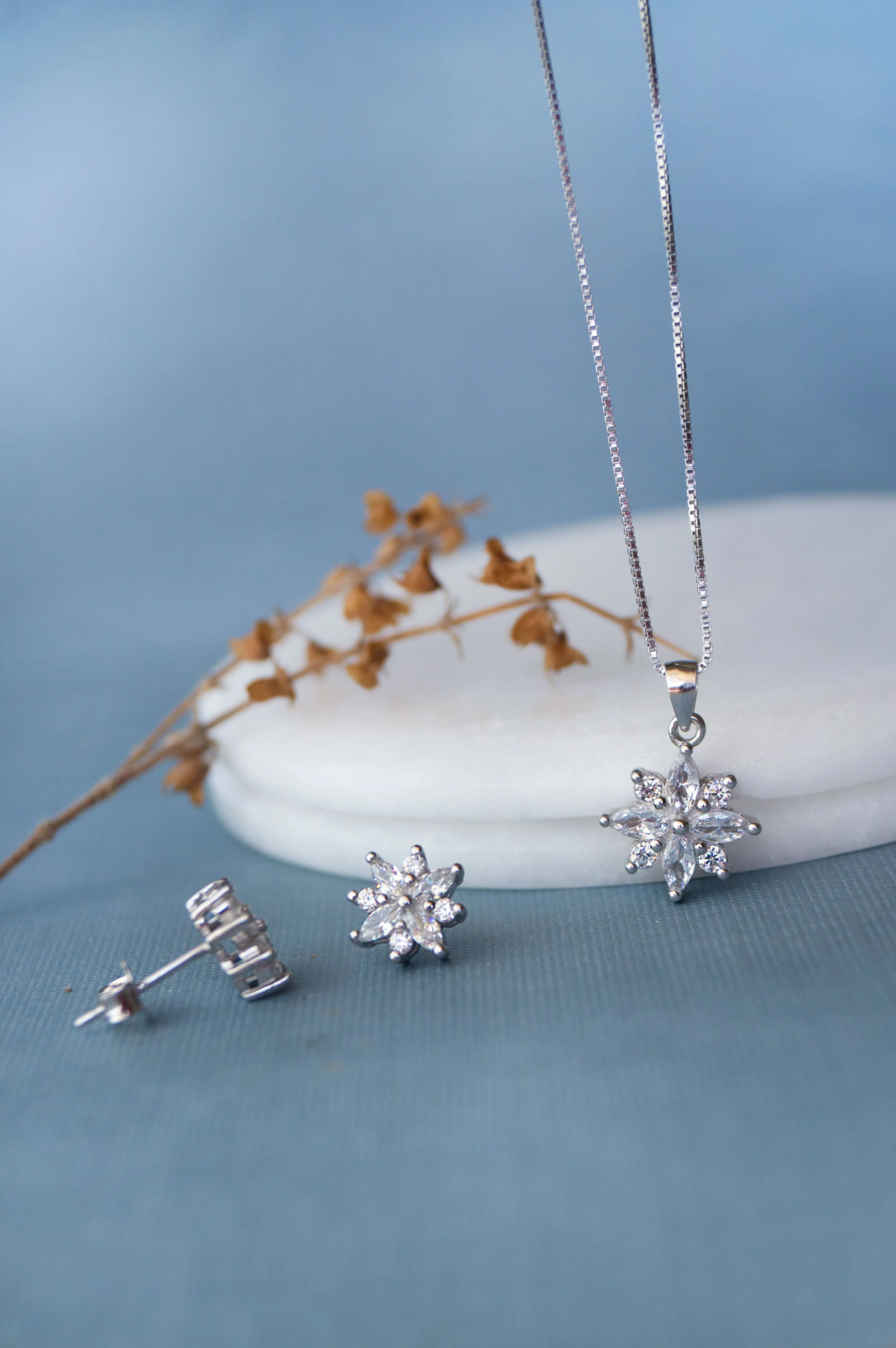 Oriana Floral Sterling Silver Pendant Set