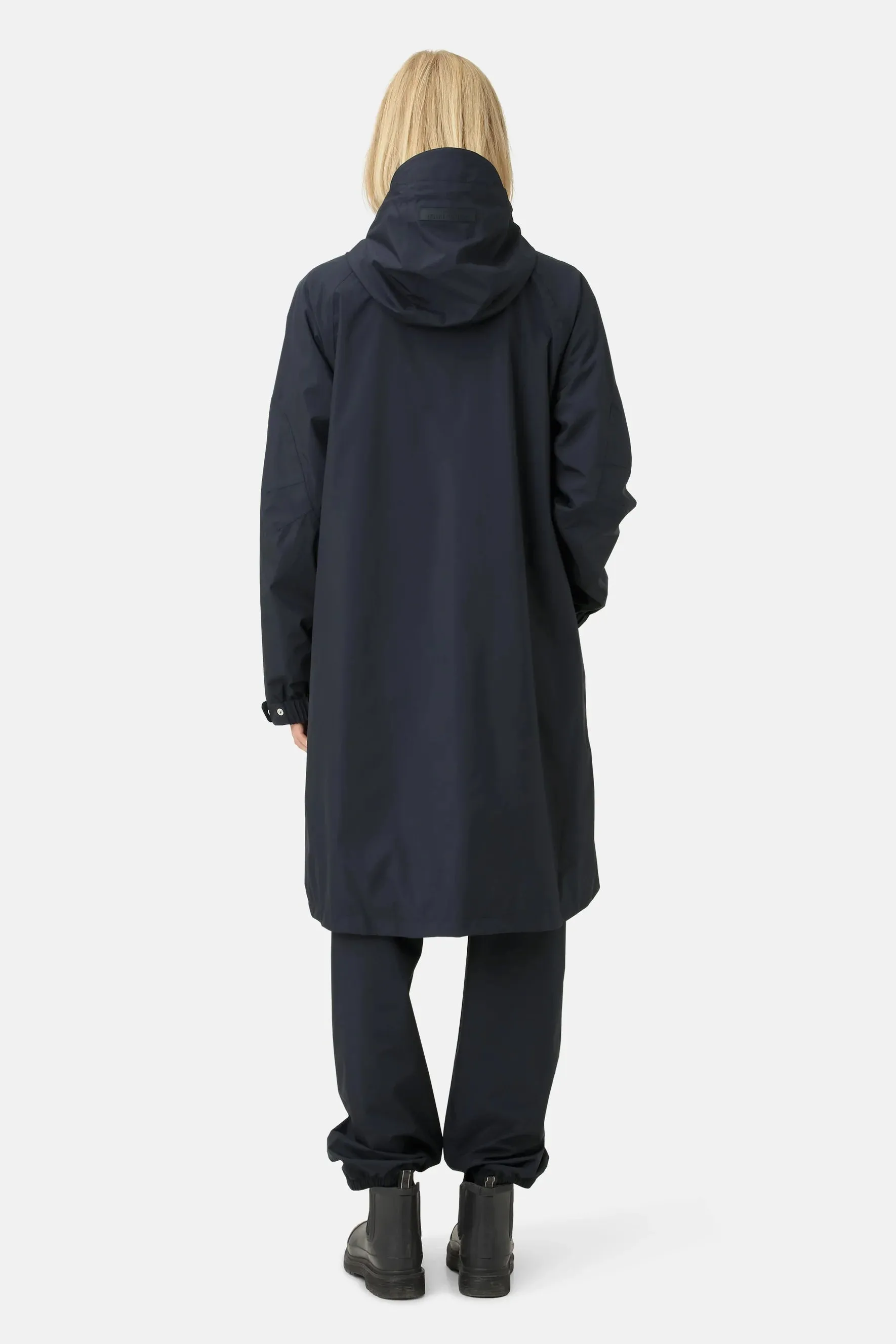 RAIN COAT WITH HOOD (DARK INDIGO) - ILSE JACOBSEN