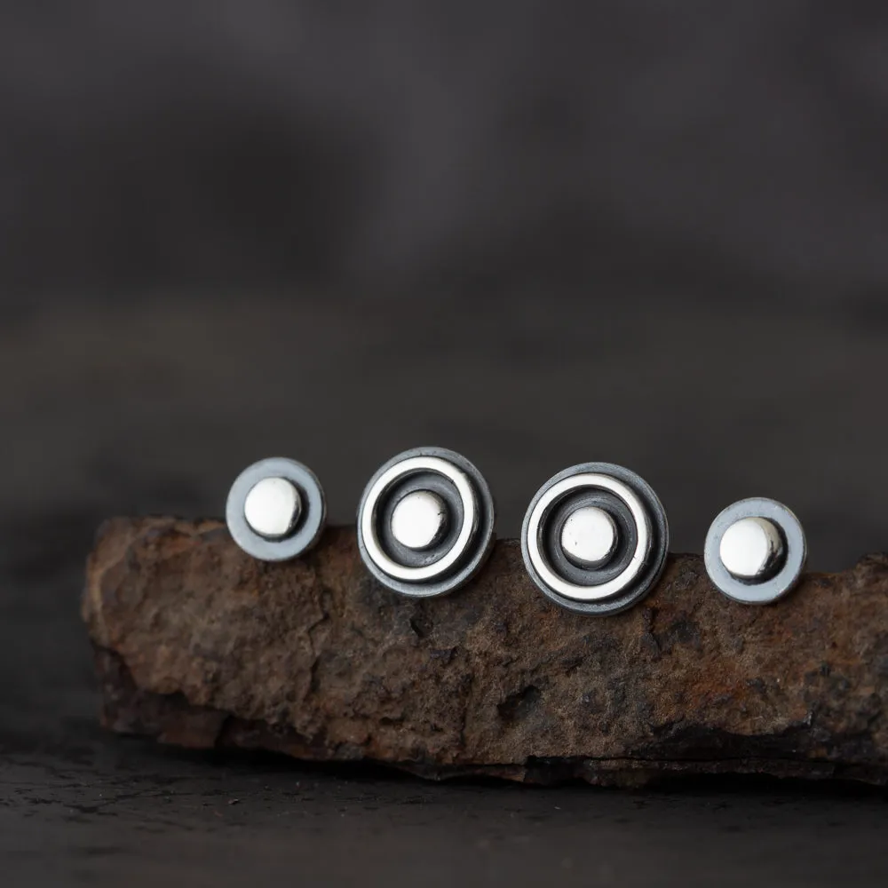 Stud earring set for double piercing, 6mm and 4mm Round Bullseye Disc Studs