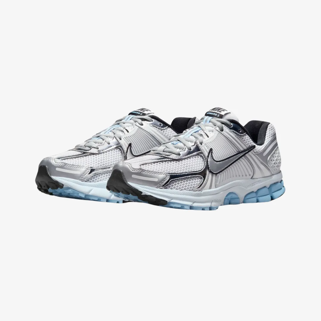 womens nike zoom vomero 5 (white/metallic silver)